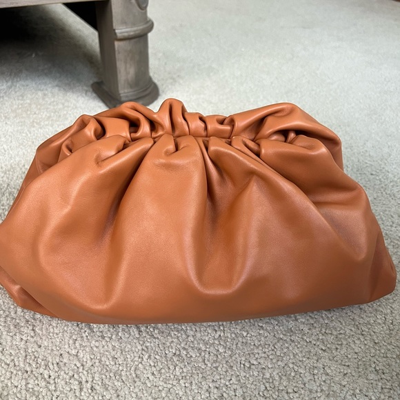 NEW Bottega Venetta Pouch, Size Small Clay Color - Picture 1 of 6